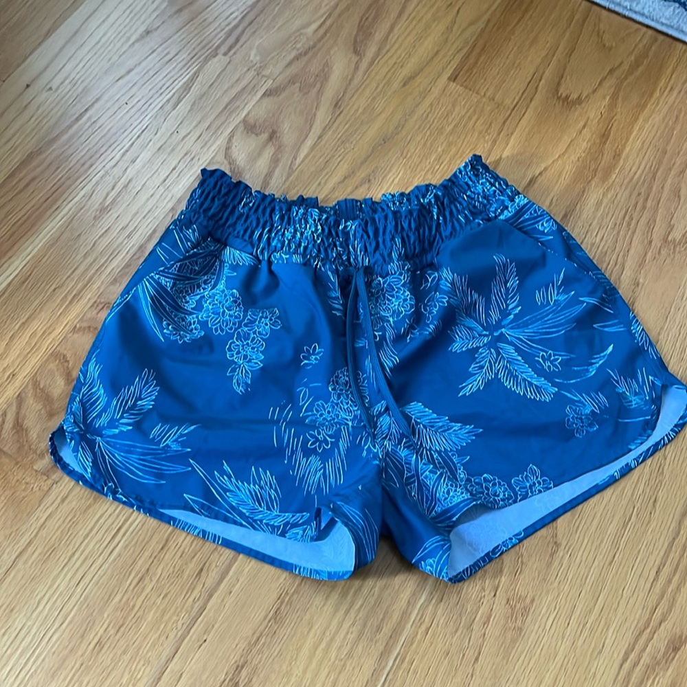 Carve Designs Blue Floral Women's Shorts